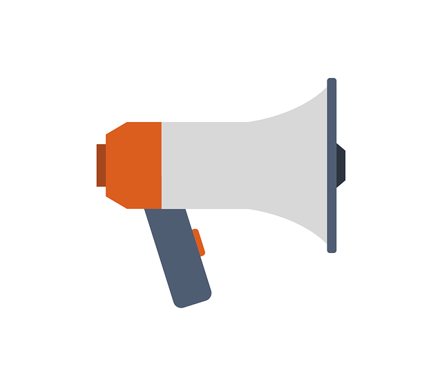 Image : megaphone par Marco Livolsi via Pixabay